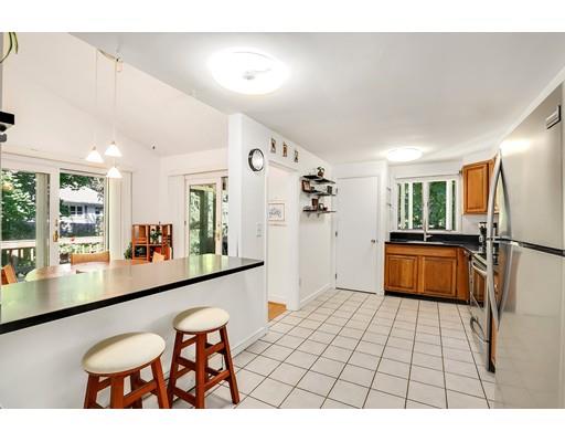 4 Caulfield Road Wayland, MA 01778 - Photo 11 of 31 Gallery Image 11