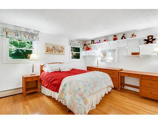 4 Caulfield Road Wayland, MA 01778 - Photo 21 of 31 Gallery Image 21