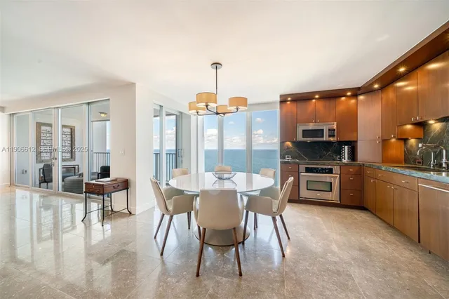 $10,000 | 881 Ocean Drive, Unit 26B, Key Biscayne, FL 33149