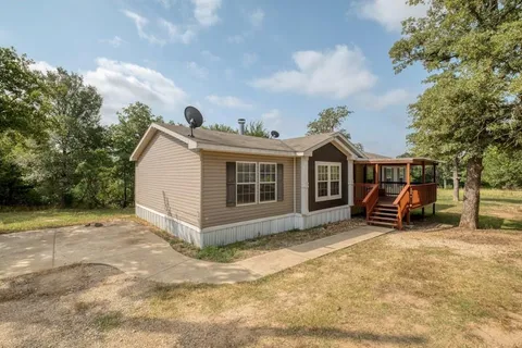 $400,000 | 545 Lone Star Road, Bastrop, TX 78602