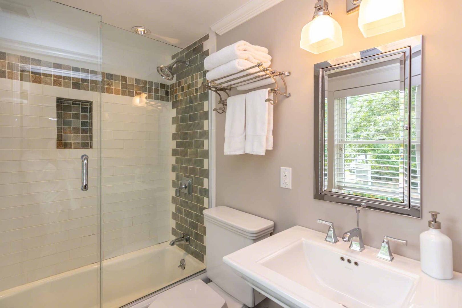 229 State Road Vineyard Haven, MA 02568 - Photo 35 of 46 Gallery Image 35