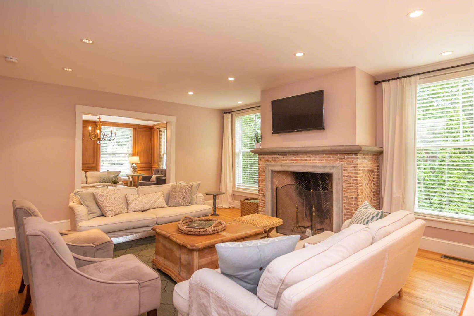 229 State Road Vineyard Haven, MA 02568 - Photo 7 of 46 Gallery Image 7