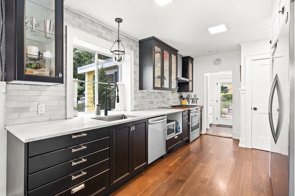 87 Great Woods Road Saugus, MA 01906 - Photo 17 of 38 Gallery Image 17