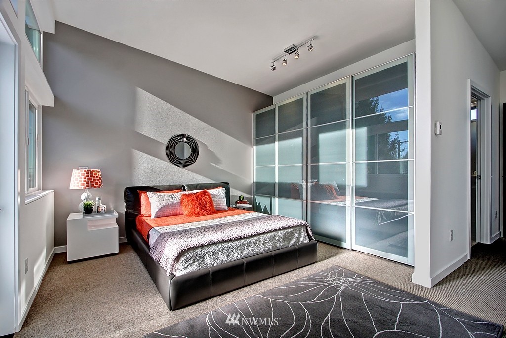 4250 Southwest Myrtle Street, Unit E Seattle, WA 98136 - Photo 12 of 21