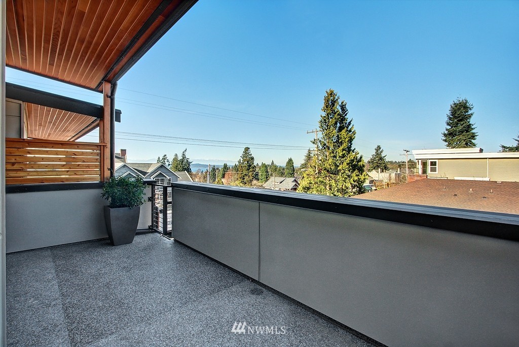 4250 Southwest Myrtle Street, Unit E Seattle, WA 98136 - Photo 18 of 21