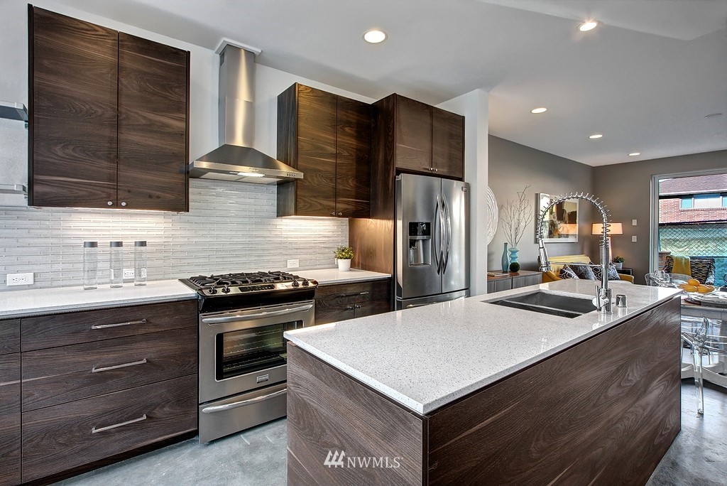 4250 Southwest Myrtle Street, Unit E Seattle, WA 98136 - Photo 7 of 21