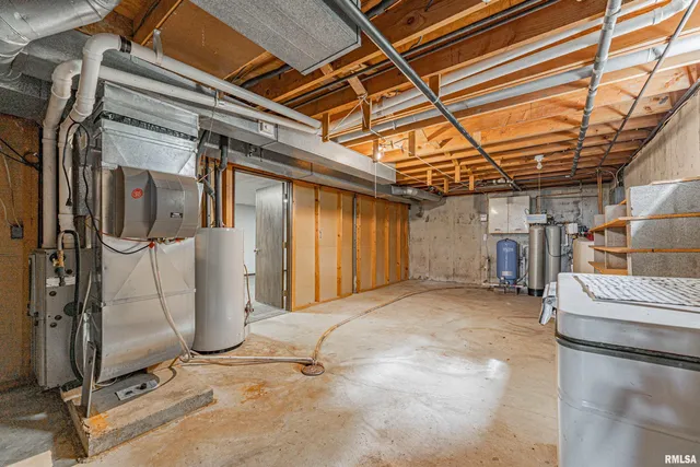 $345,000 | 1598 700th Avenue, Lincoln, IL 62656