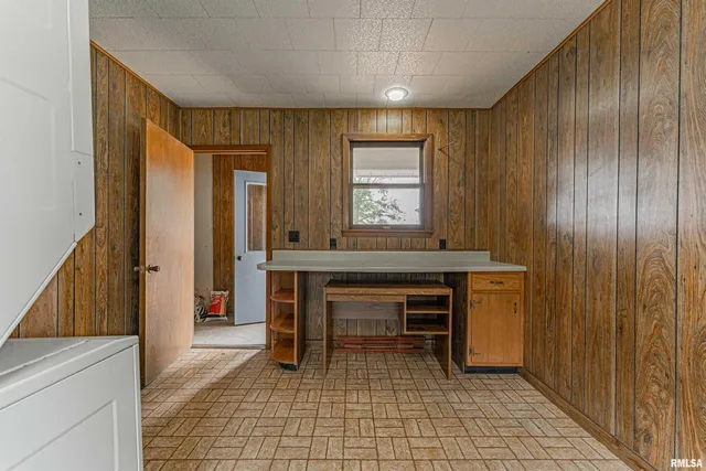 $345,000 | 1598 700th Avenue, Lincoln, IL 62656