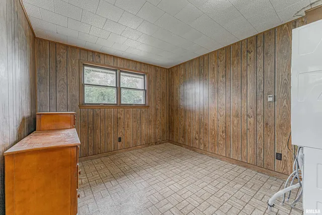 $345,000 | 1598 700th Avenue, Lincoln, IL 62656