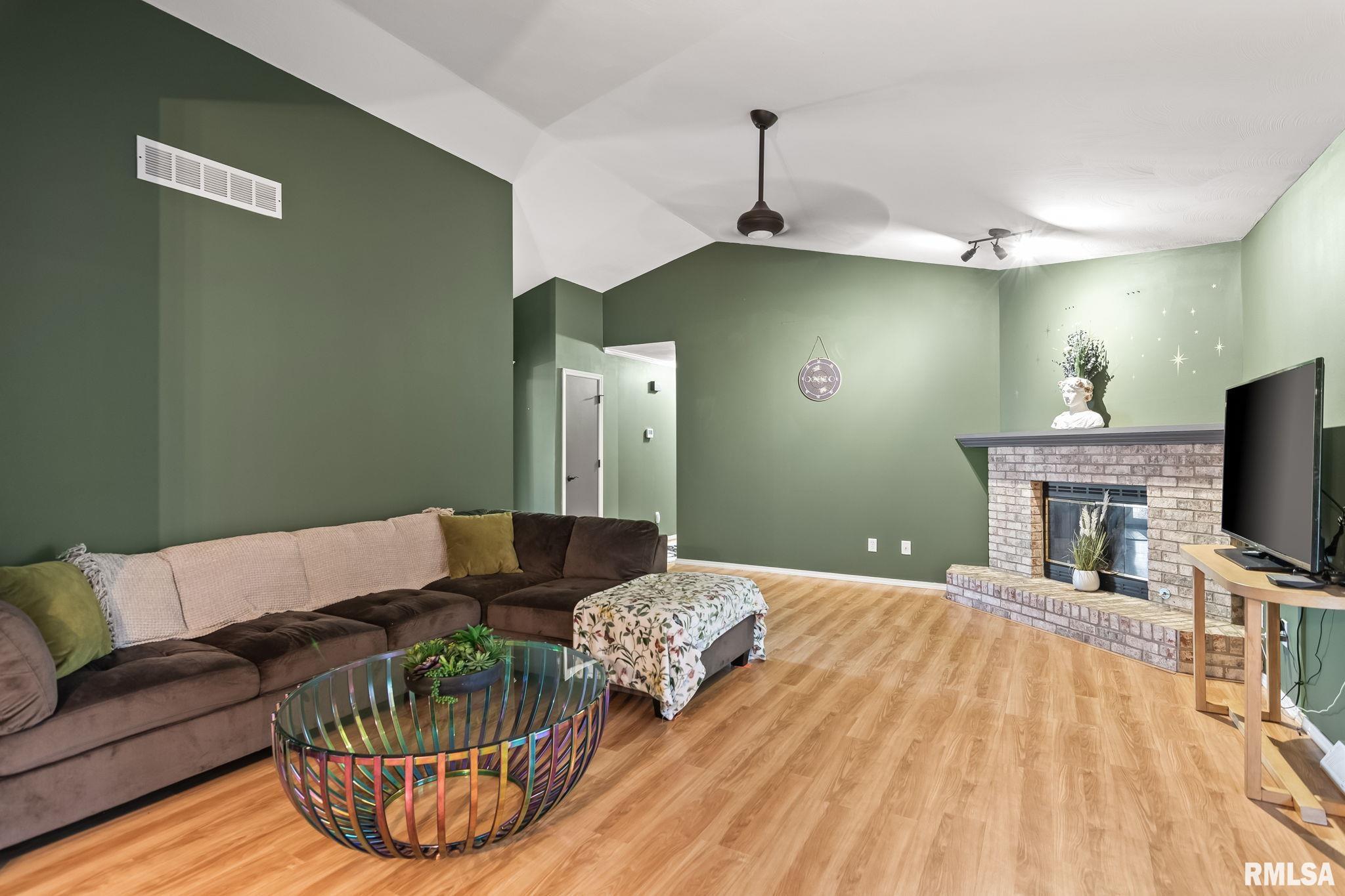 1205 Mildred Court Springfield, IL 62712 - Photo 7 of 34