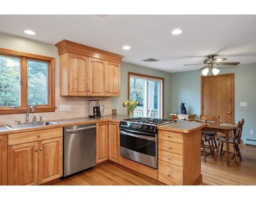 27 Meadowbrook Road Bedford, MA 01730 - Photo 6 of 20 Gallery Image 6