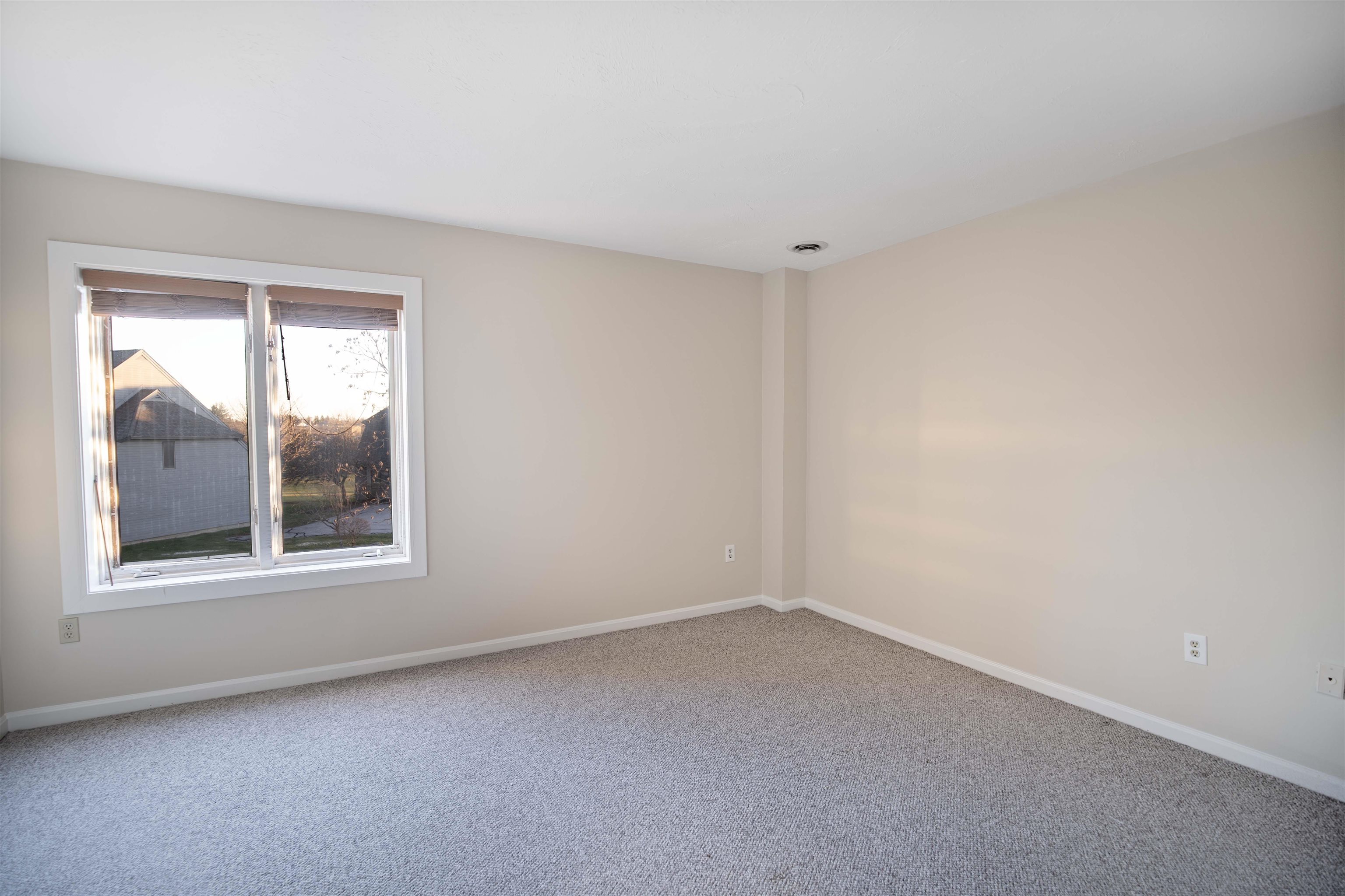 5 Tsienneto Road, Unit 173 Derry, NH 03038 - Photo 8 of 27