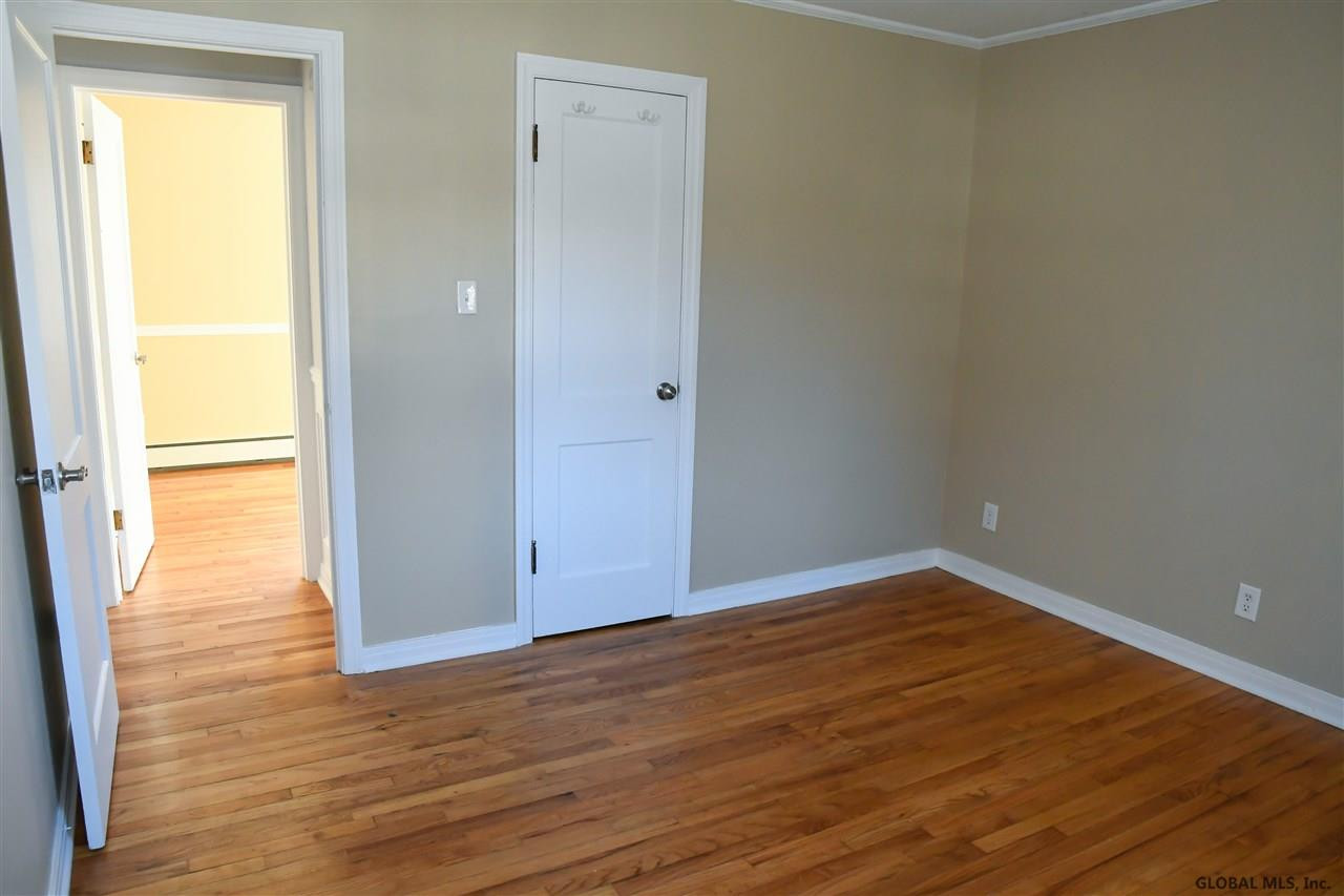 4 Wellington Road Bethlehem, NY 12054 - Photo 12 of 23 Photo 12