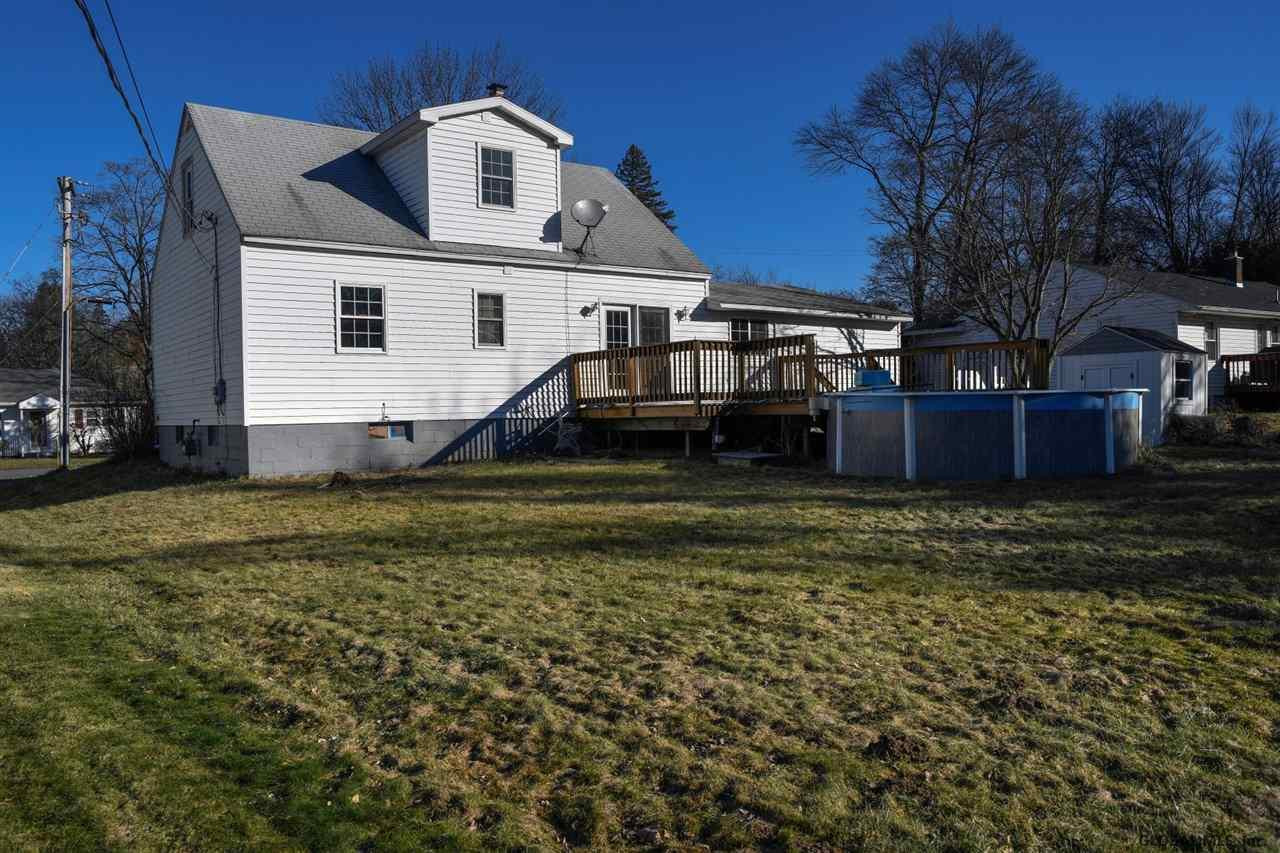 4 Wellington Road Bethlehem, NY 12054 - Photo 2 of 23 Photo 2