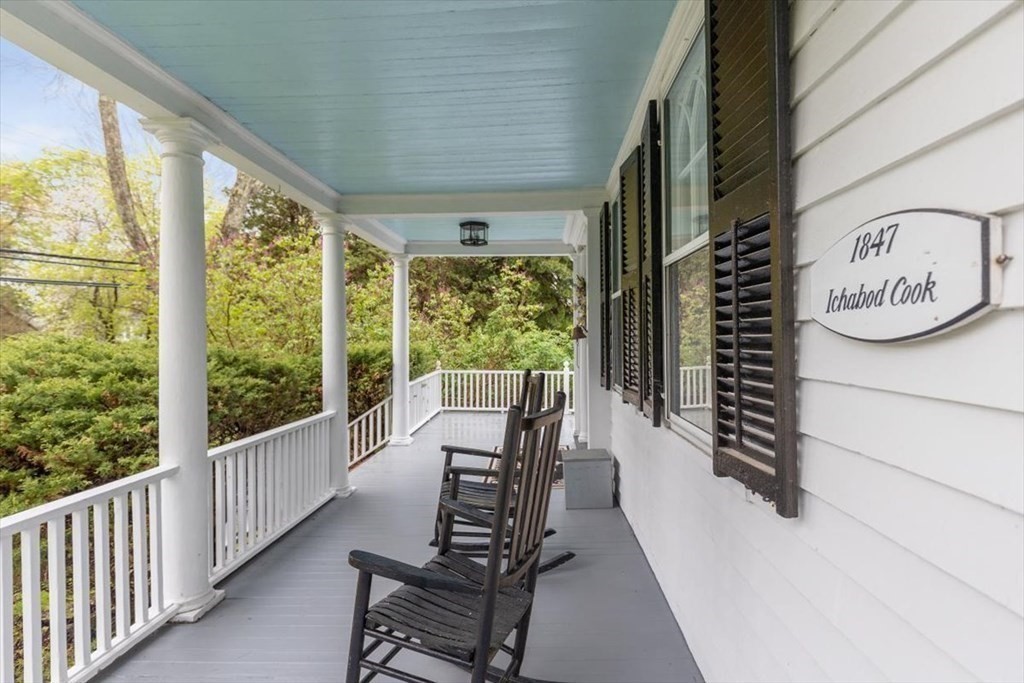 604 First Parish Road Scituate, MA 02066 - Photo 6 of 39 a view of a chairs and table in the balcony