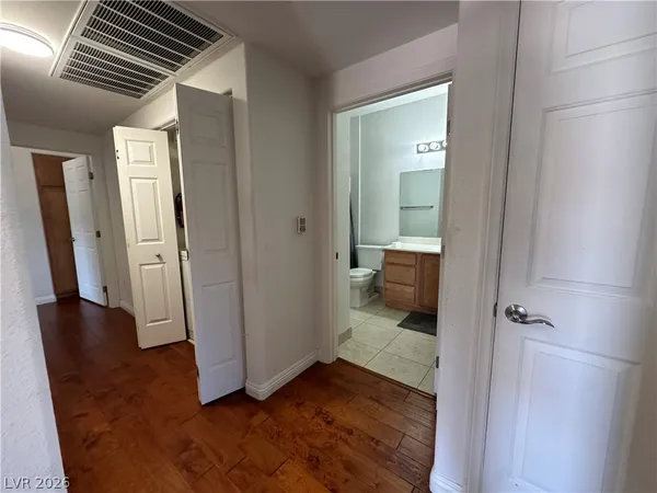 $1,713 | 2291 West Horizon Ridge Parkway, Unit 1101, Henderson, NV 89052