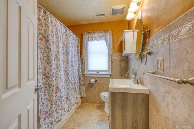 $500,000 | 4 Verplanck Avenue, Hopewell Junction, NY 12533