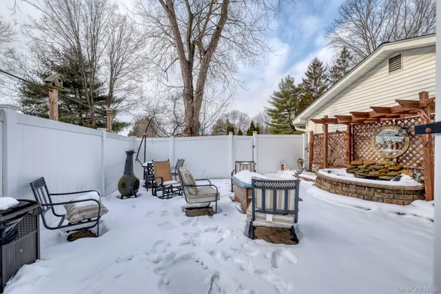 $500,000 | 4 Verplanck Avenue, Hopewell Junction, NY 12533