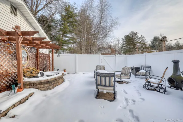 $500,000 | 4 Verplanck Avenue, Hopewell Junction, NY 12533