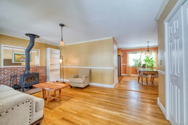 $500,000 | 4 Verplanck Avenue, Hopewell Junction, NY 12533