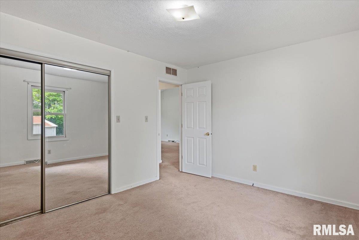 3329 Rawlings Drive Springfield, IL 62704 - Photo 18 of 24