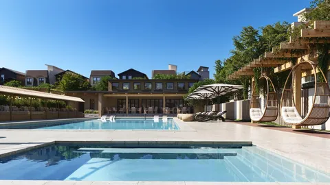 $799,900 | 323 Edith Circle, Nashville, TN 37208