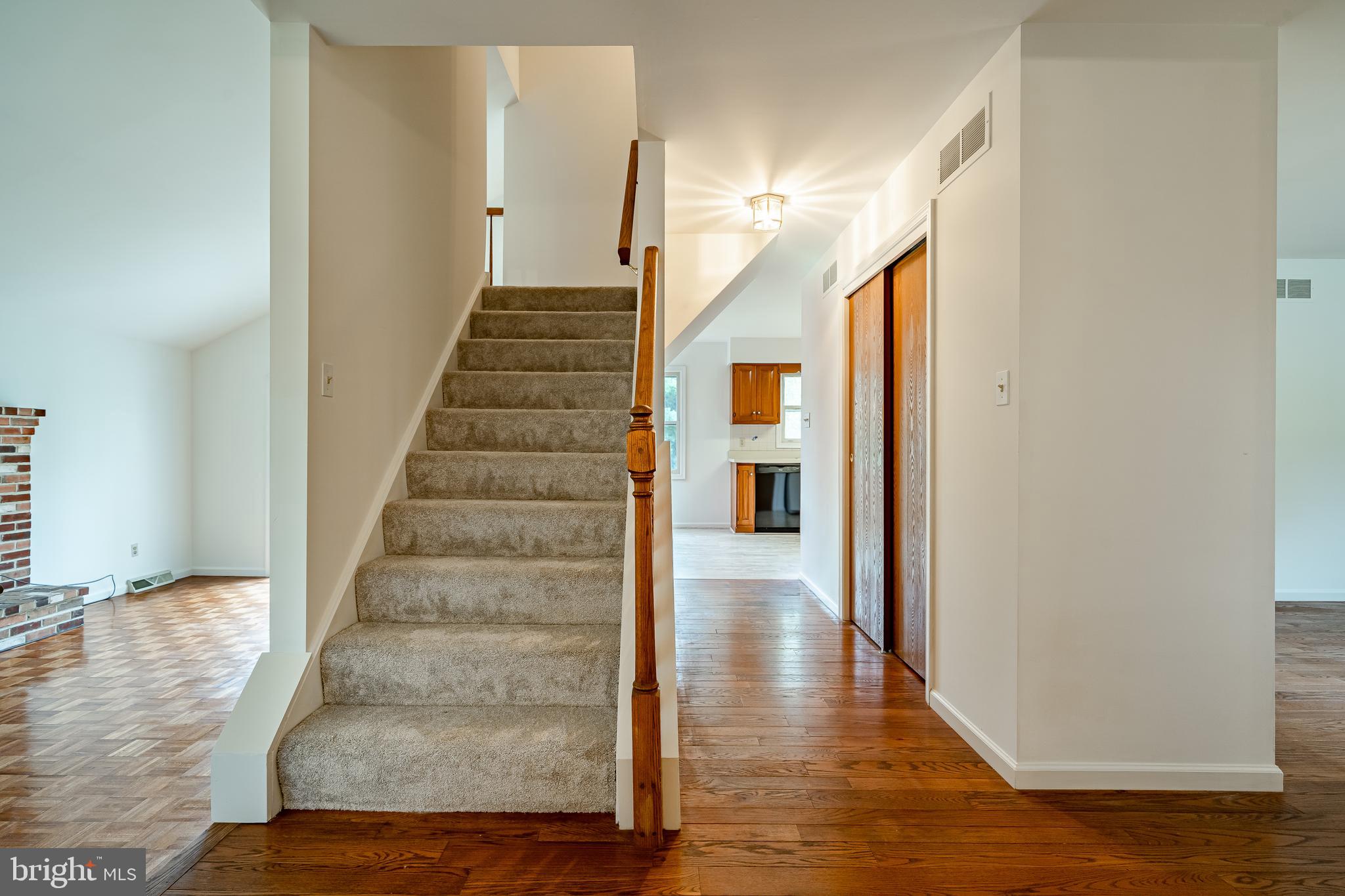 4 Main Lin Drive Coatesville, PA 19320 - Photo 2 of 40