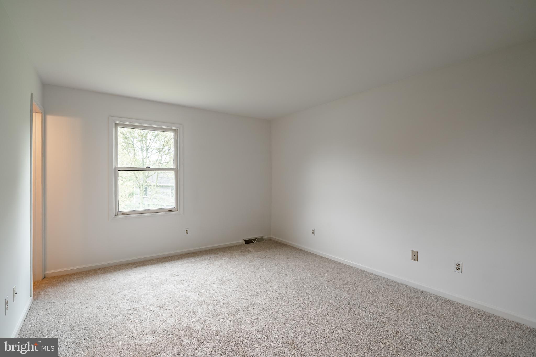 4 Main Lin Drive Coatesville, PA 19320 - Photo 27 of 40