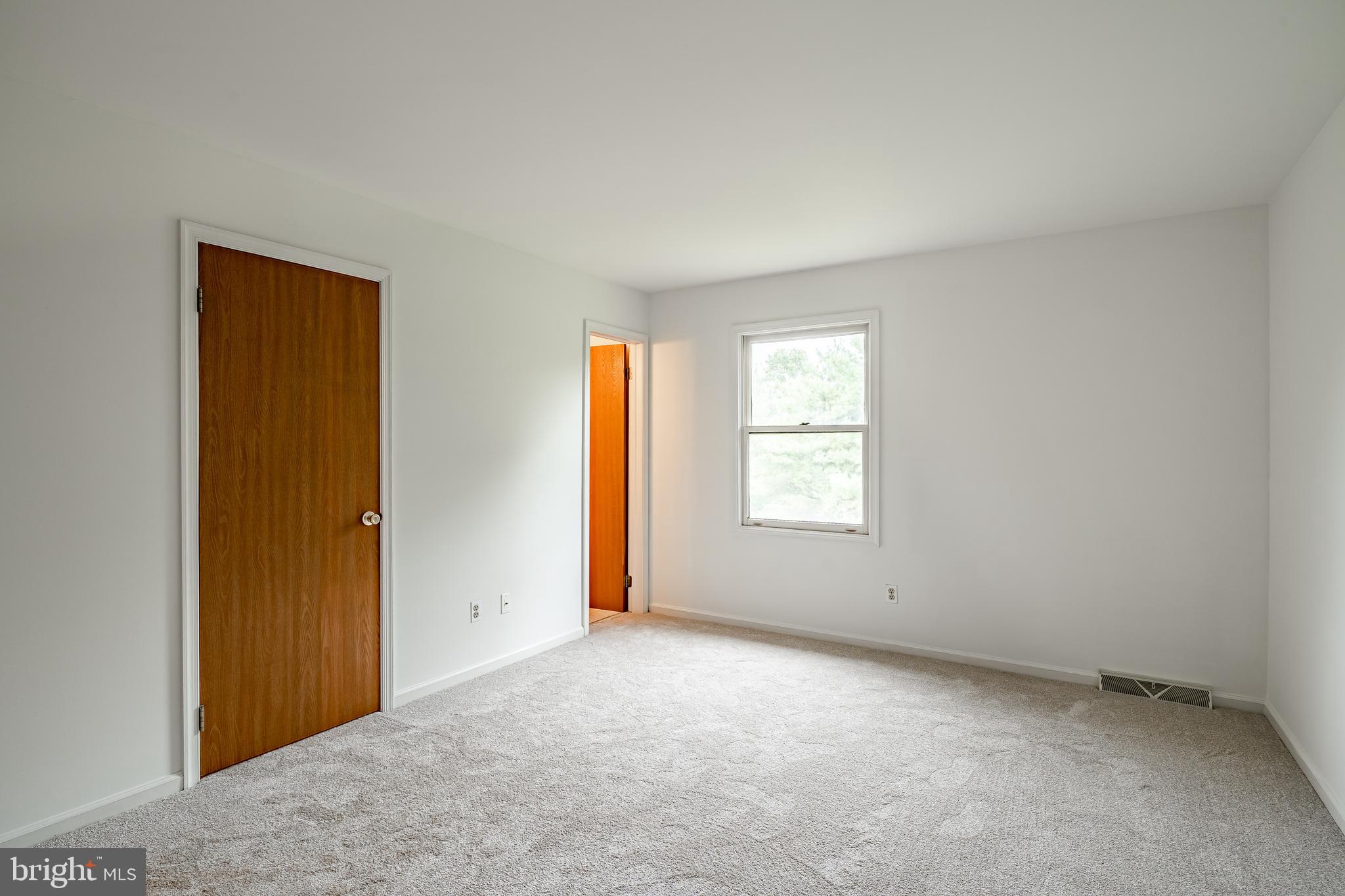 4 Main Lin Drive Coatesville, PA 19320 - Photo 28 of 40