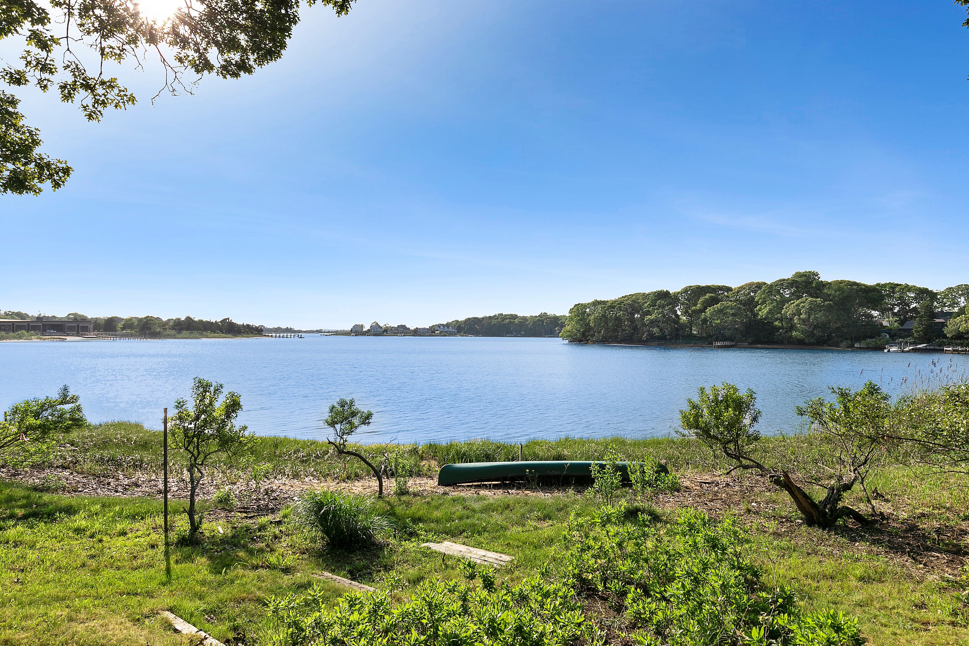 33 Bluff Point Road Sag Harbor, NY 11963 - Photo 17 of 20