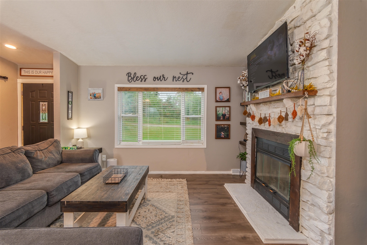 498 West Barnhart Road Union City, MI 49094 - Photo 9 of 37 Gallery Image 9