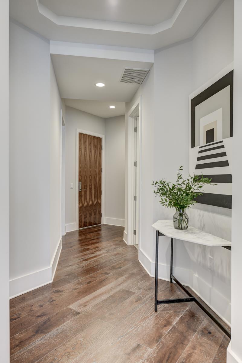 20 Rutledge Street, Unit 611 Nashville, TN 37210 - Photo 9 of 30 Gallery Image 9
