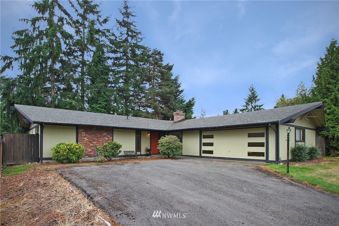 4529 Northeast 24th Street Renton, WA 98059 - Photo 1 of 18