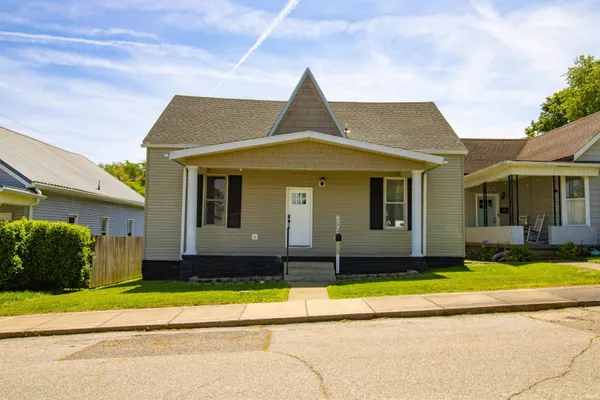 $215,000 | 2604 Hillcrest Terrace, Evansville, IN 47712