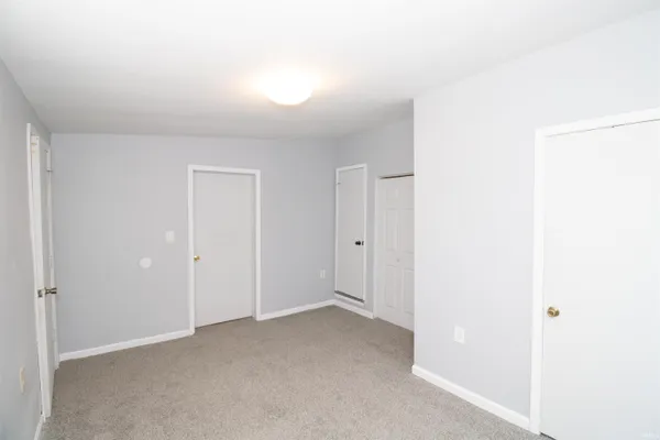 $215,000 | 2604 Hillcrest Terrace, Evansville, IN 47712