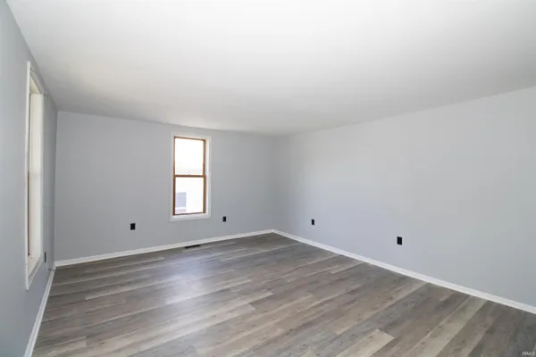 $215,000 | 2604 Hillcrest Terrace, Evansville, IN 47712