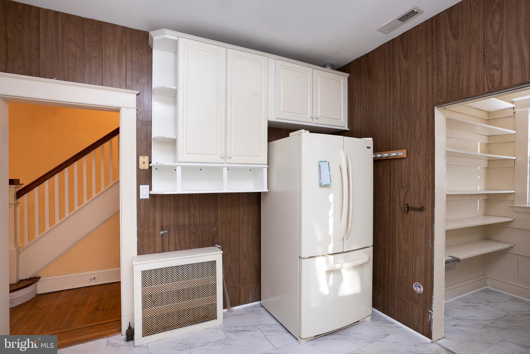 1305 Frederick Road Baltimore, MD 21228 - Photo 13 of 28 Kitchen