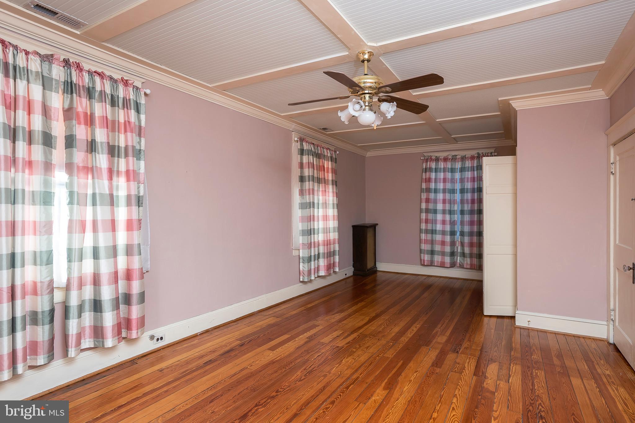 1305 Frederick Road Baltimore, MD 21228 - Photo 16 of 28 Master Bedroom