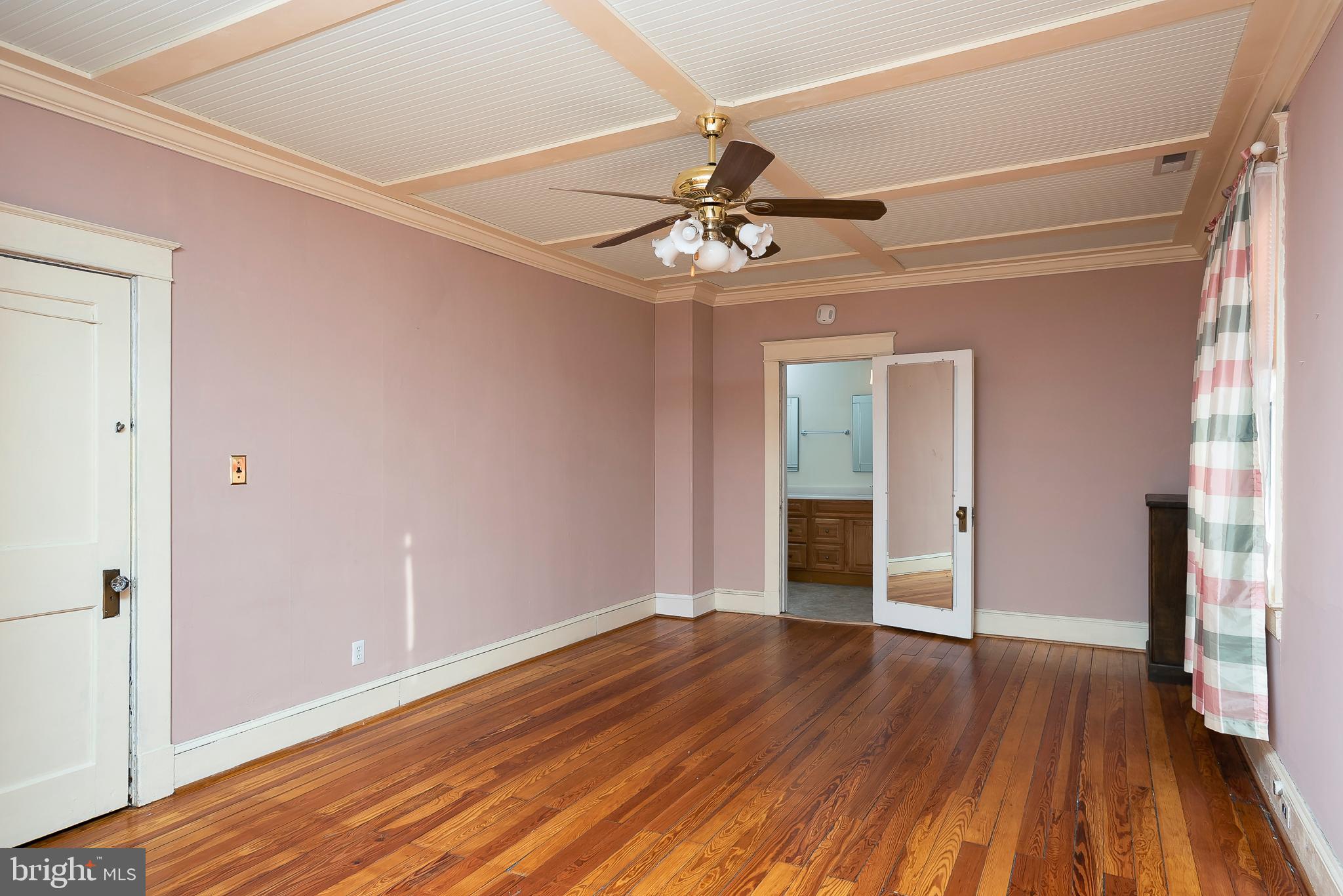 1305 Frederick Road Baltimore, MD 21228 - Photo 17 of 28 Master Bedroom