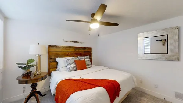 $540,000 | 1 Deerfield Court, Bloomington, IL 61705