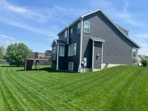 $540,000 | 1 Deerfield Court, Bloomington, IL 61705