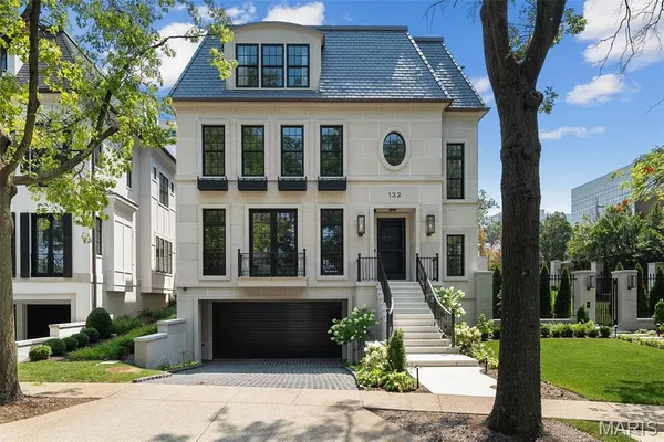 $7,495,000 | 132 North Brentwood Boulevard, Clayton, MO 63105