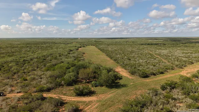 $2,700,000 | 671-acres Fm 3196, San Diego, TX 78384