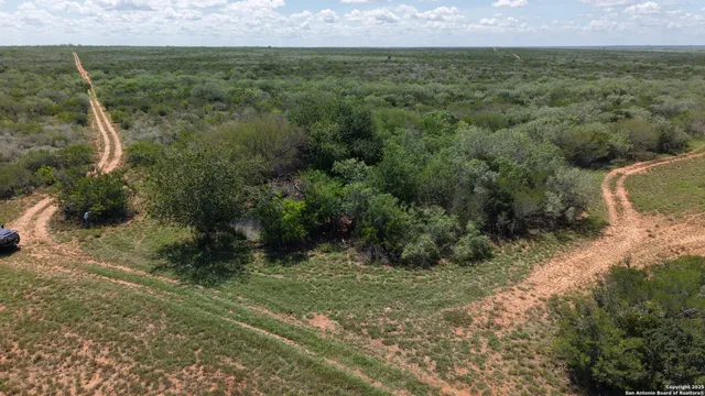 $2,700,000 | 671-acres Fm 3196, San Diego, TX 78384