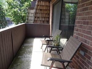 484 Timber Ridge Drive, Unit 207 Carol Stream, IL 60188 - Photo 2 of 16