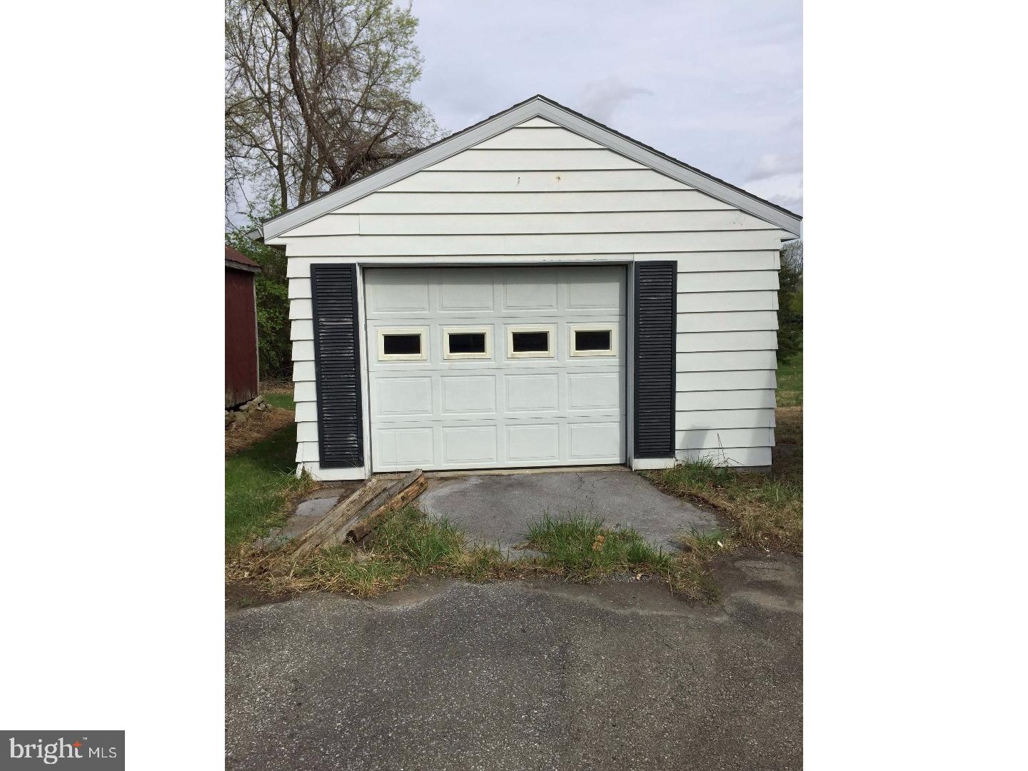 731 Fritztown Road Reading, PA 19608 - Photo 2 of 12
