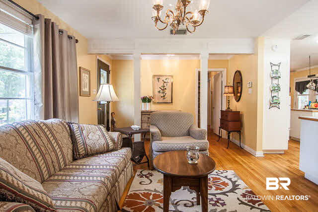 351 Thornton Place Mobile, AL 36609 - Photo 6 of 22 Great Room