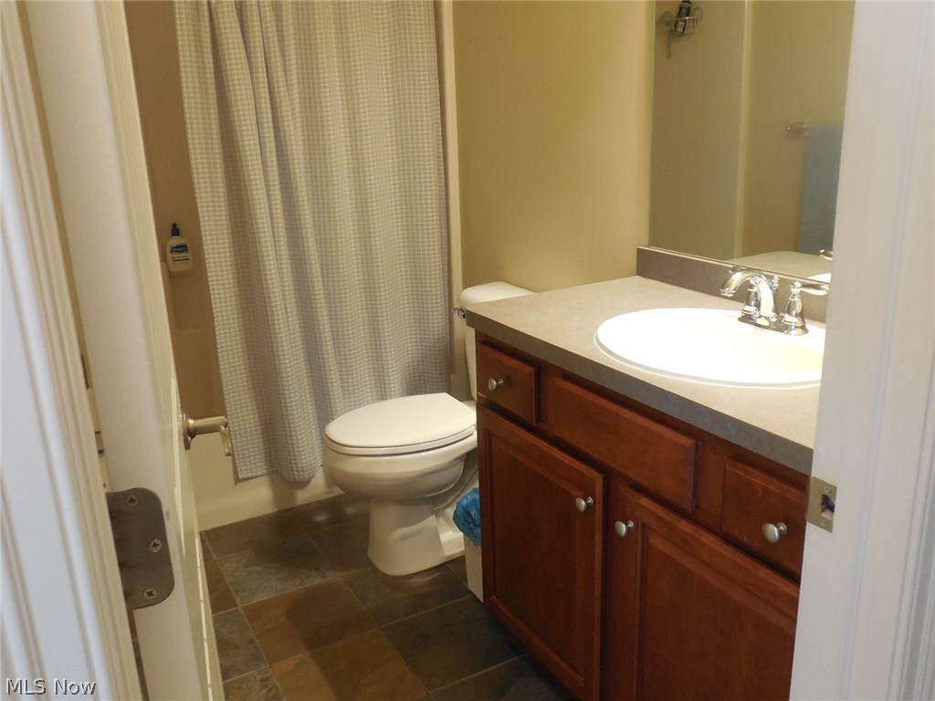 6690 Heisley Road Mentor, OH 44060 - Photo 17 of 35 bathroom