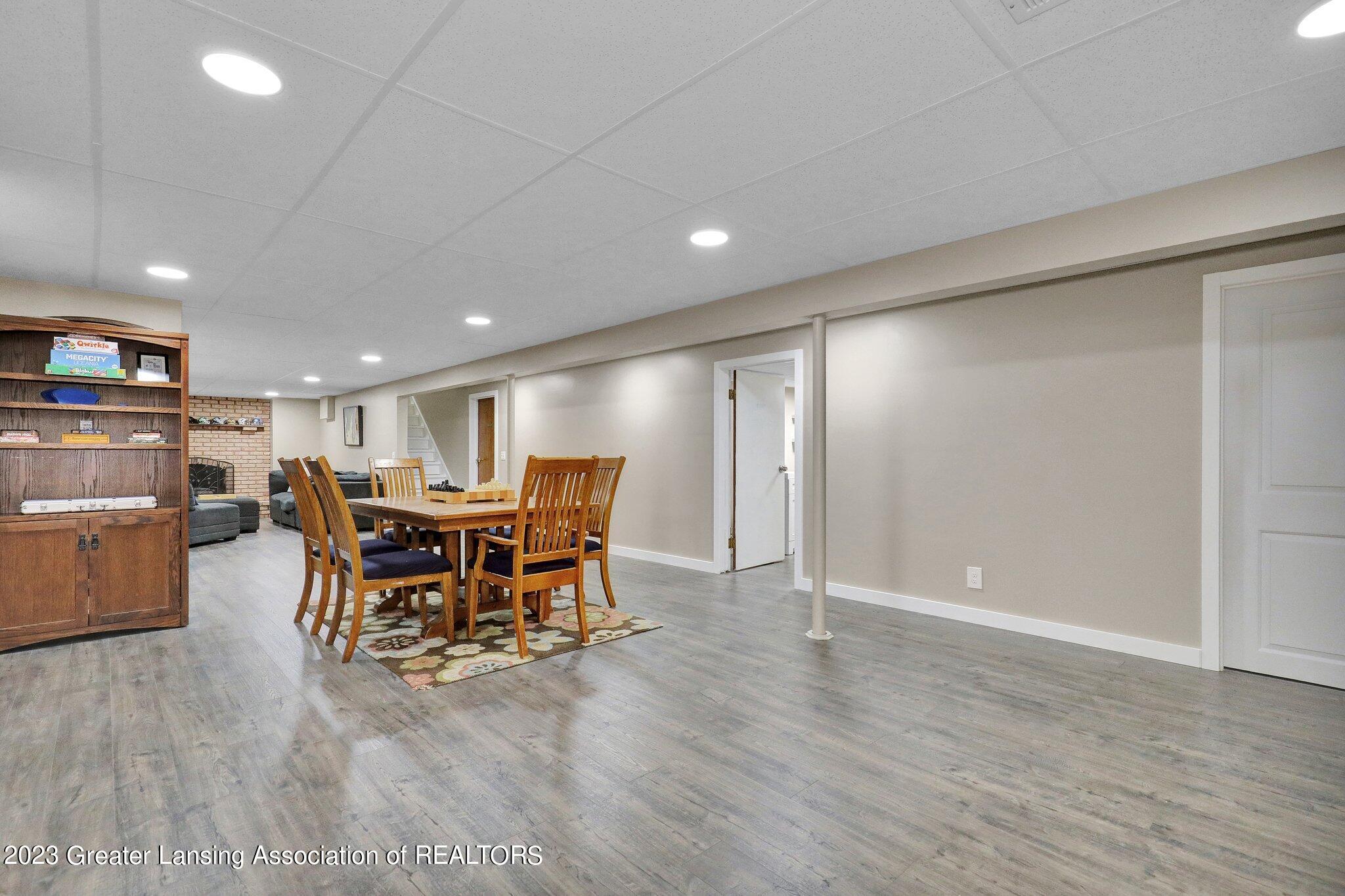 703 Piper Road Haslett, MI 48840 - Photo 32 of 50 27-web-or-mls-Open Ended Media-27