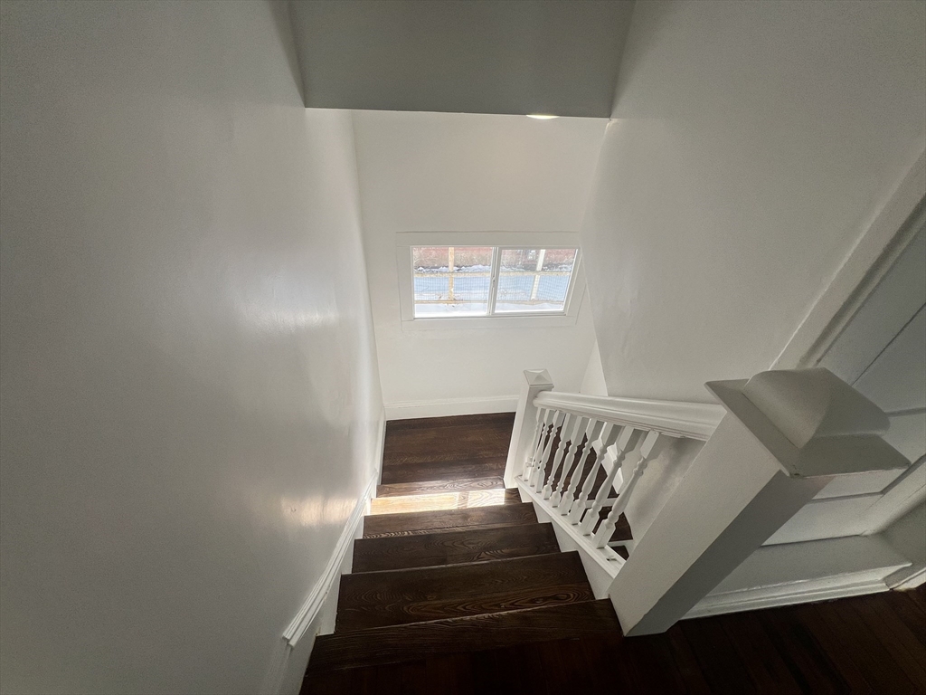 89 Bristol Street Springfield, MA 01109 - Photo 32 of 32 Gallery Image 32